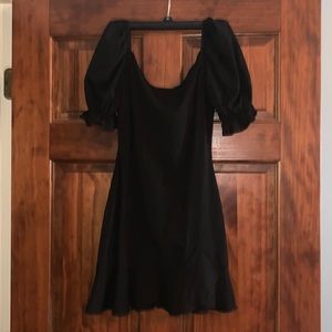 black mini dress perfect for any occasion never worn